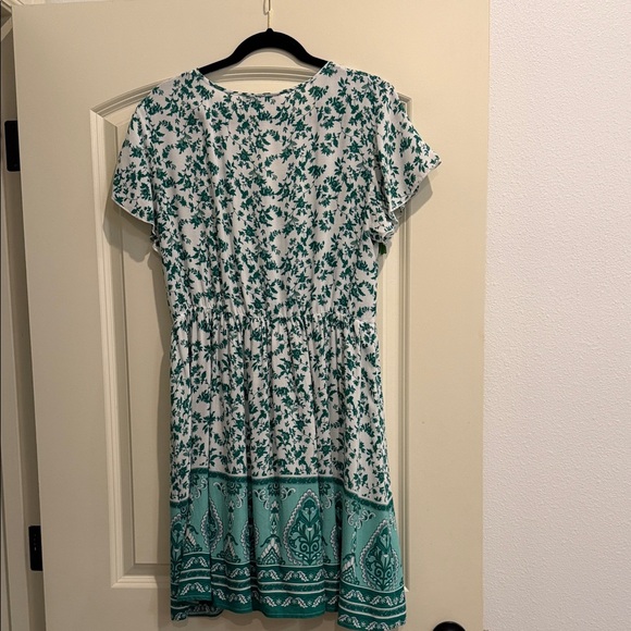 Simplee Apparel White and Green Floral Summer Dress - Picture 2 of 3